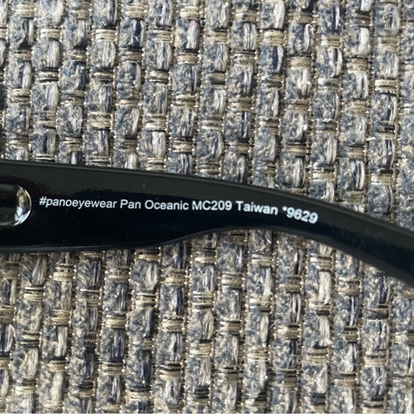 Minecraft Sunglasses - Picture 3 of 4